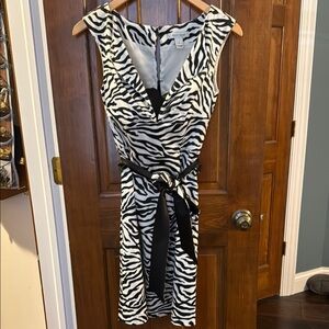 White House Black Market Black and White Sheath Midi Dress